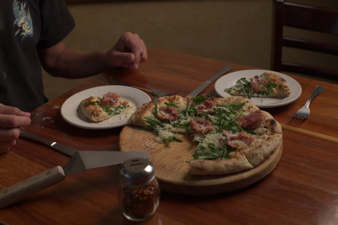 Pizza artesanal en Raffaelle Trattoria